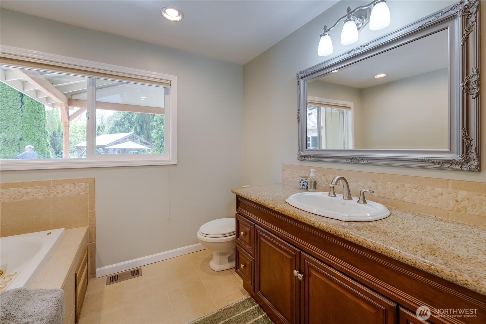 1918 S Lake Stickney Dr Property Photo 11