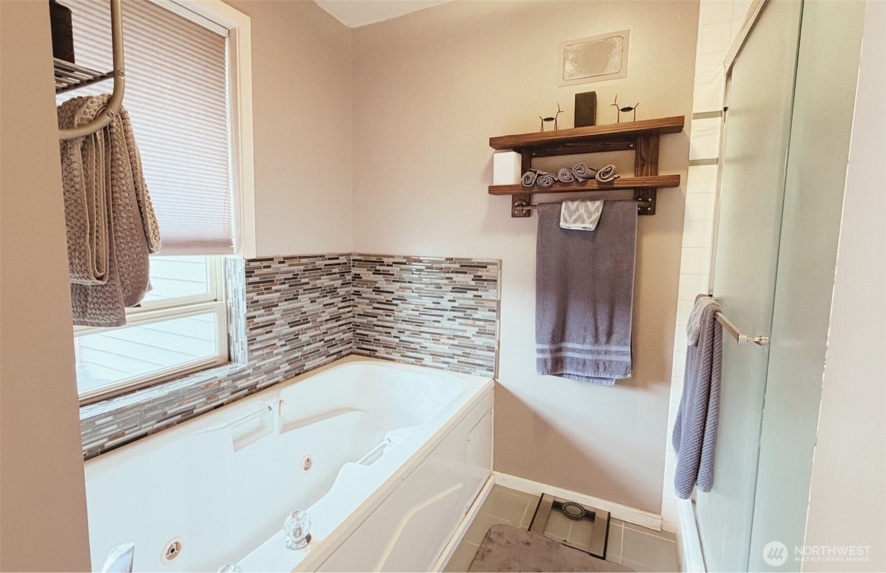 18064 Mariposa Lane Property Photo 25