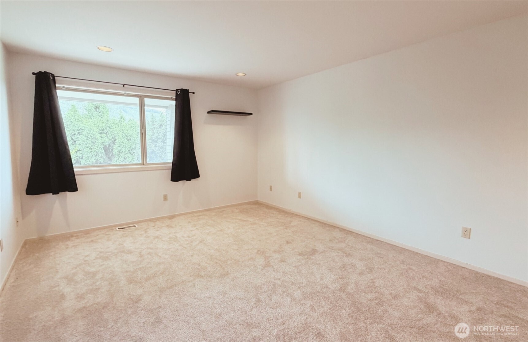 18064 Mariposa Lane Property Photo 33