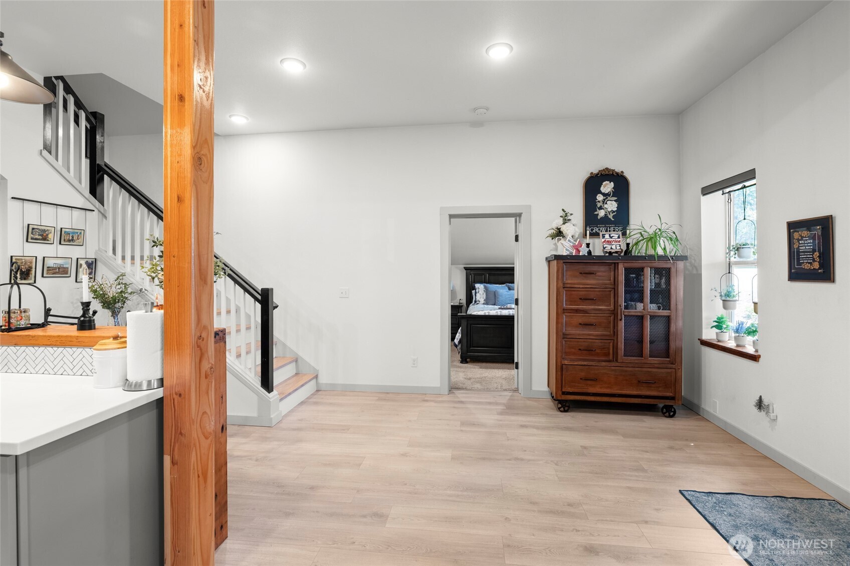 698 6th Avenue Property Photo 11