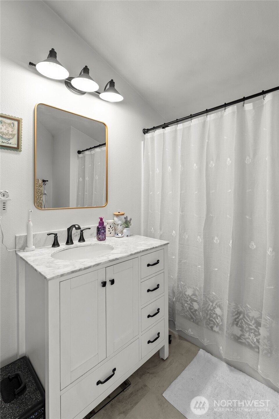 698 6th Avenue Property Photo 19