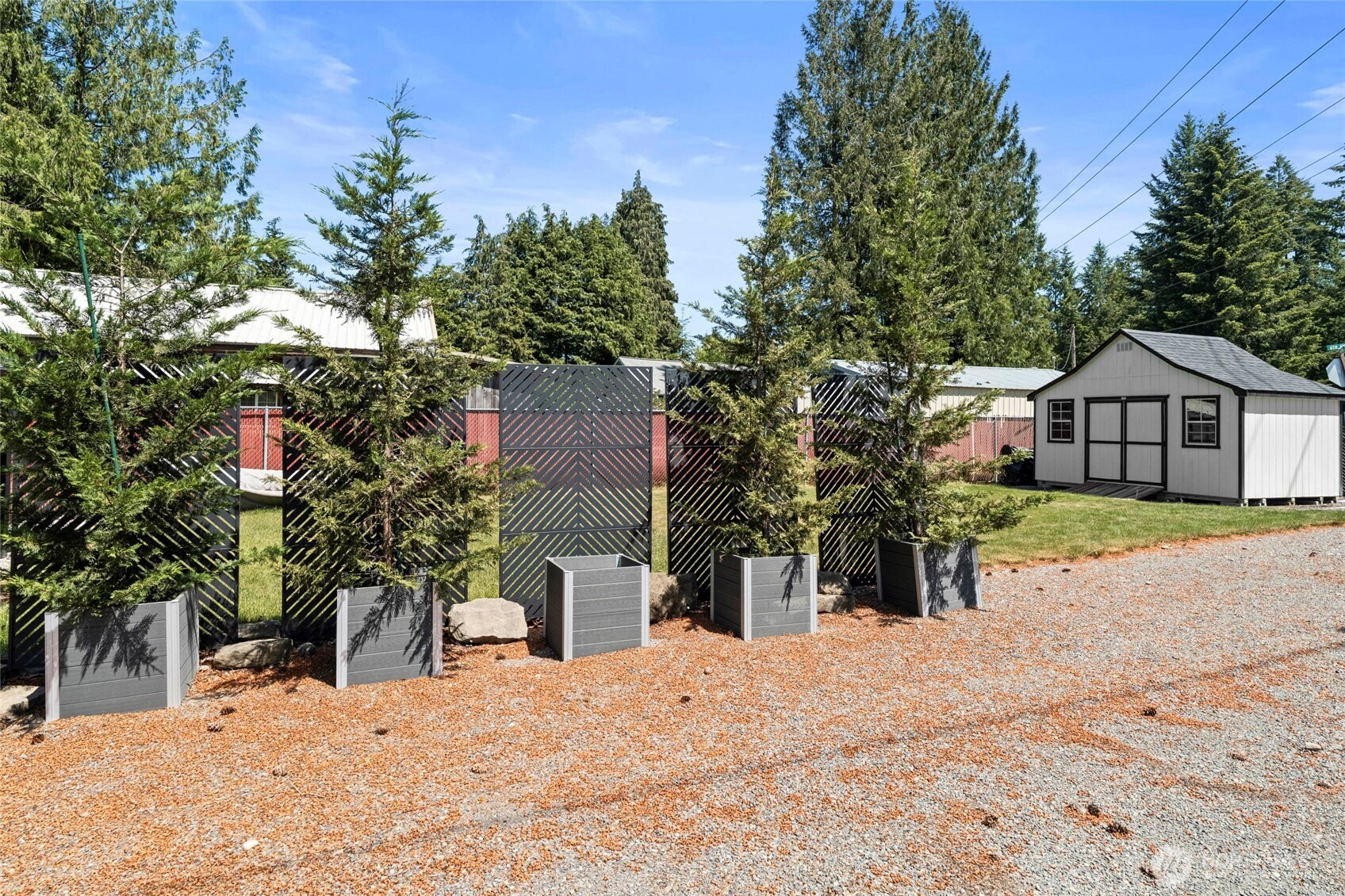 698 6th Avenue Property Photo 31