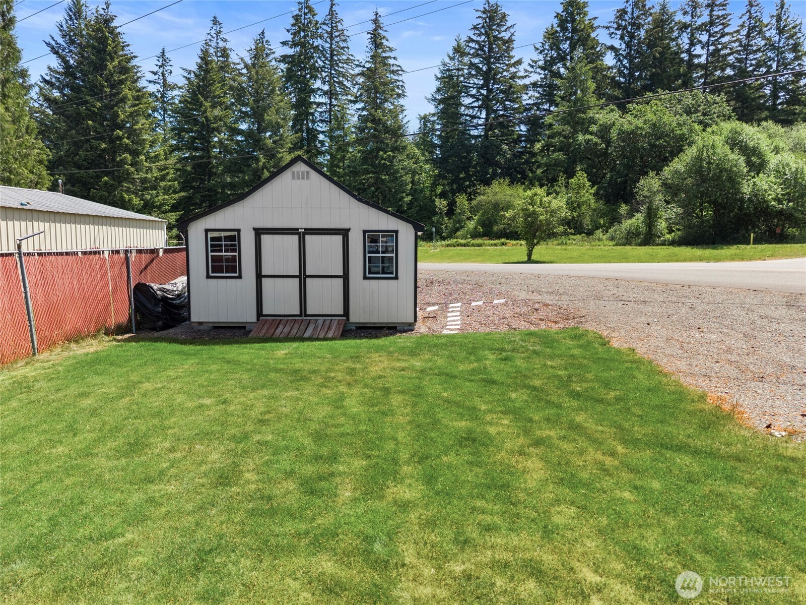 698 6th Avenue Property Photo 32