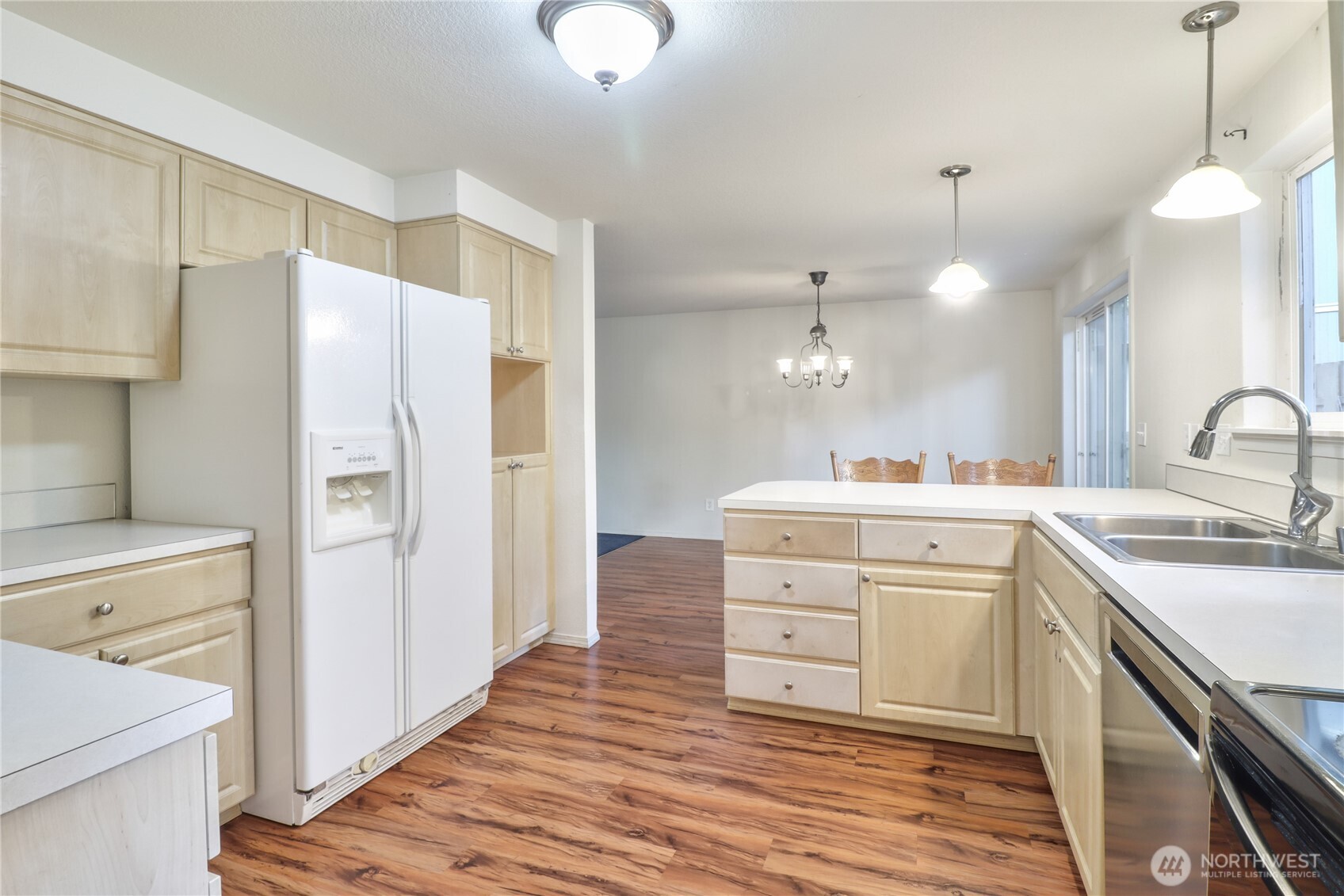 22323 Glenview Court Property Photo 11