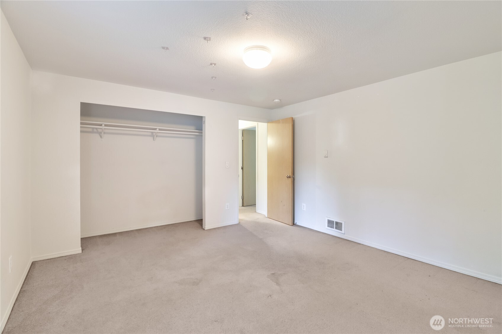 22323 Glenview Court Property Photo 21