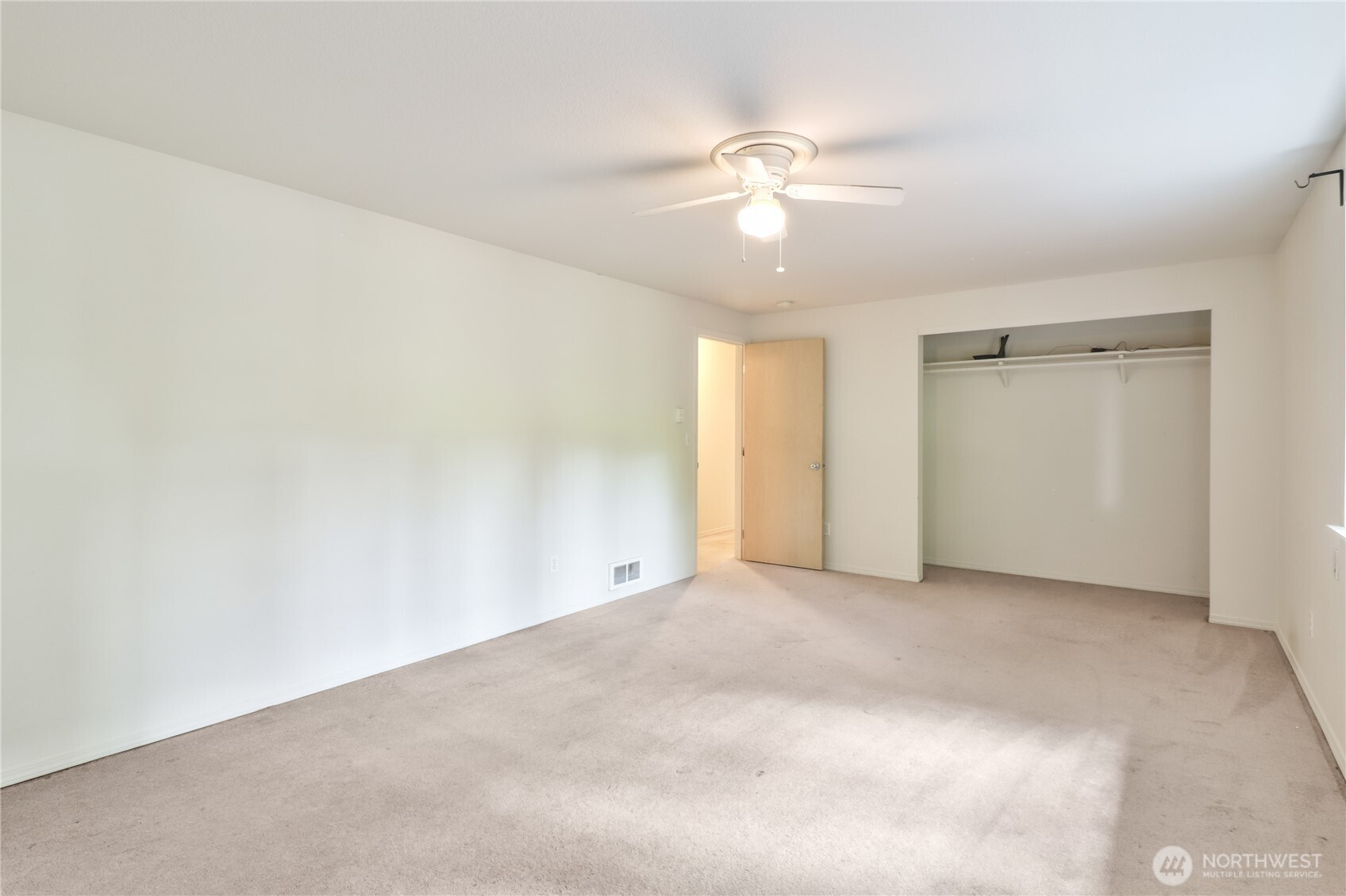 22323 Glenview Court Property Photo 24