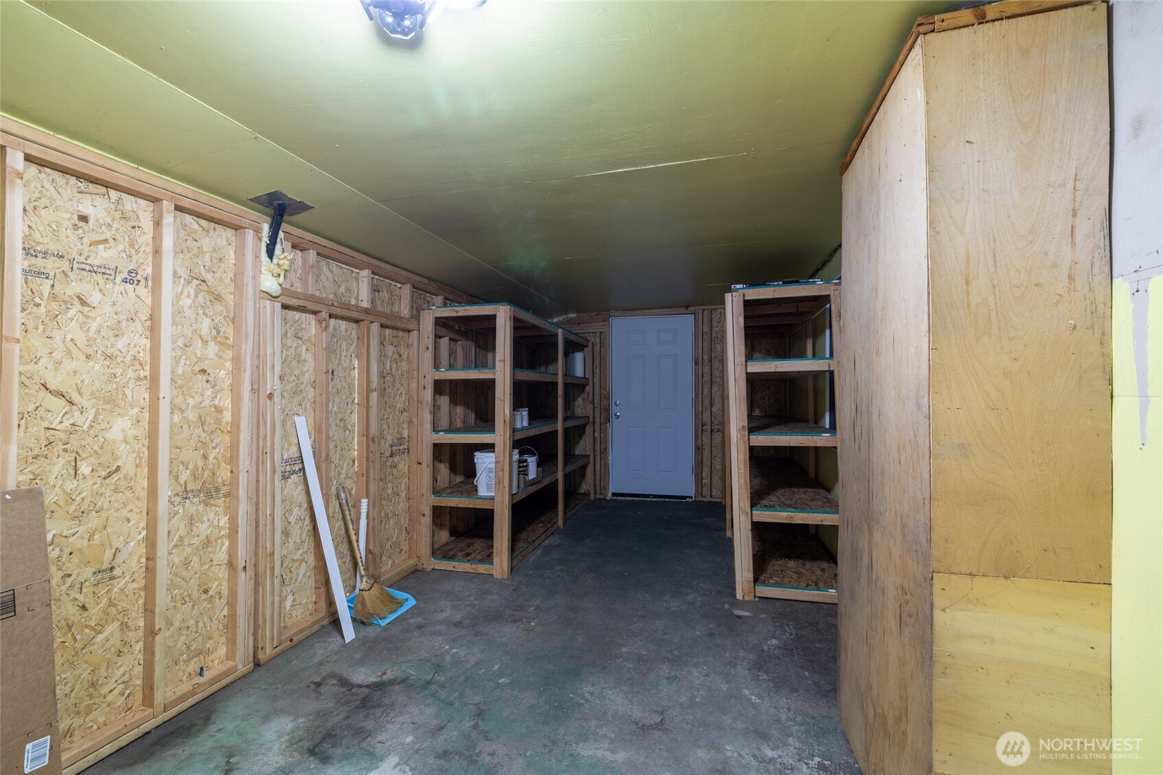 1308 W Main Street Property Photo 12