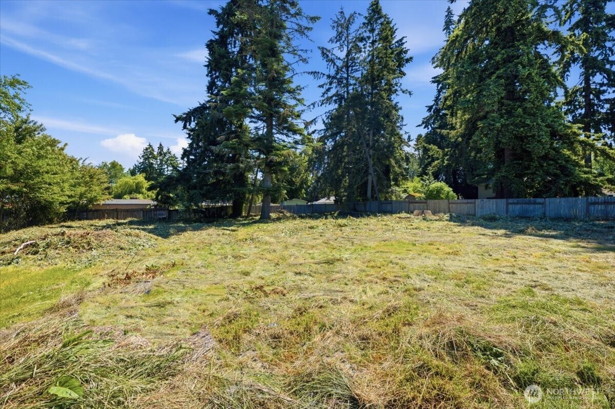 18820 Midvale Avenue Property Photo 2