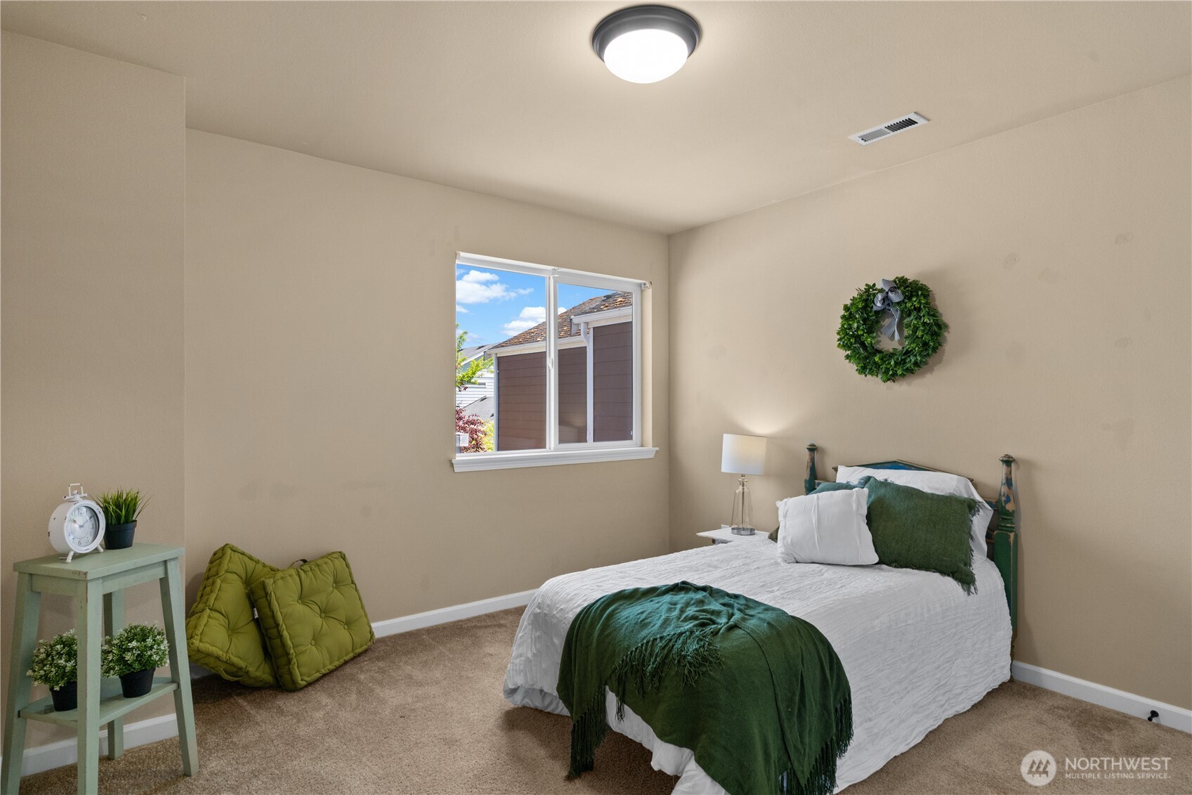 4538 Edgewater Boulevard Property Photo 16
