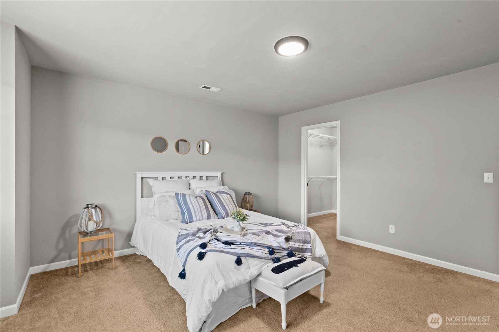 4538 Edgewater Boulevard Property Photo 19