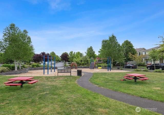4538 Edgewater Boulevard Property Photo 37