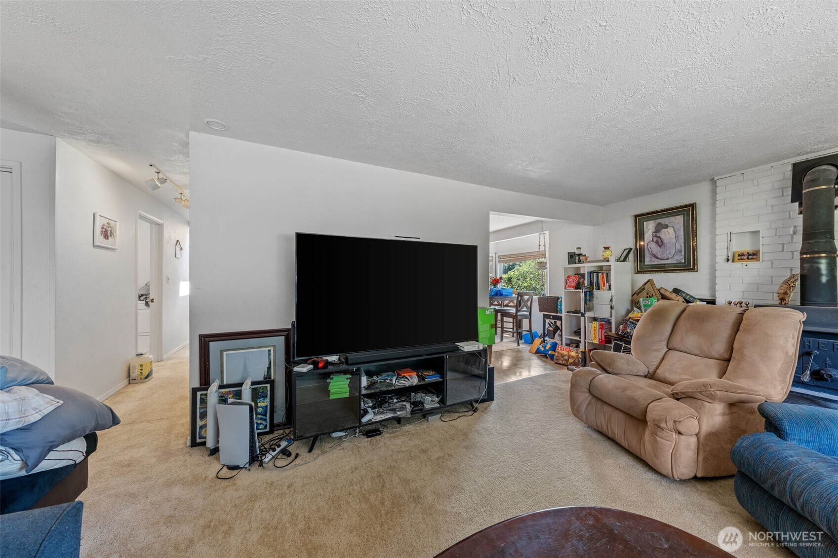 2118 160th Place Property Photo 2