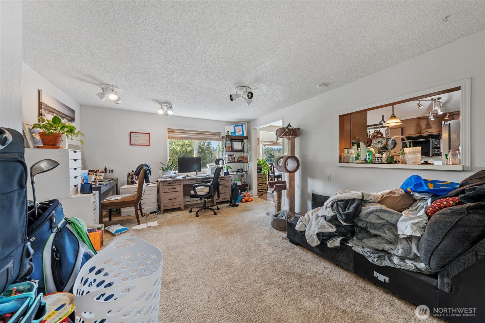 2118 160th Place Property Photo 4