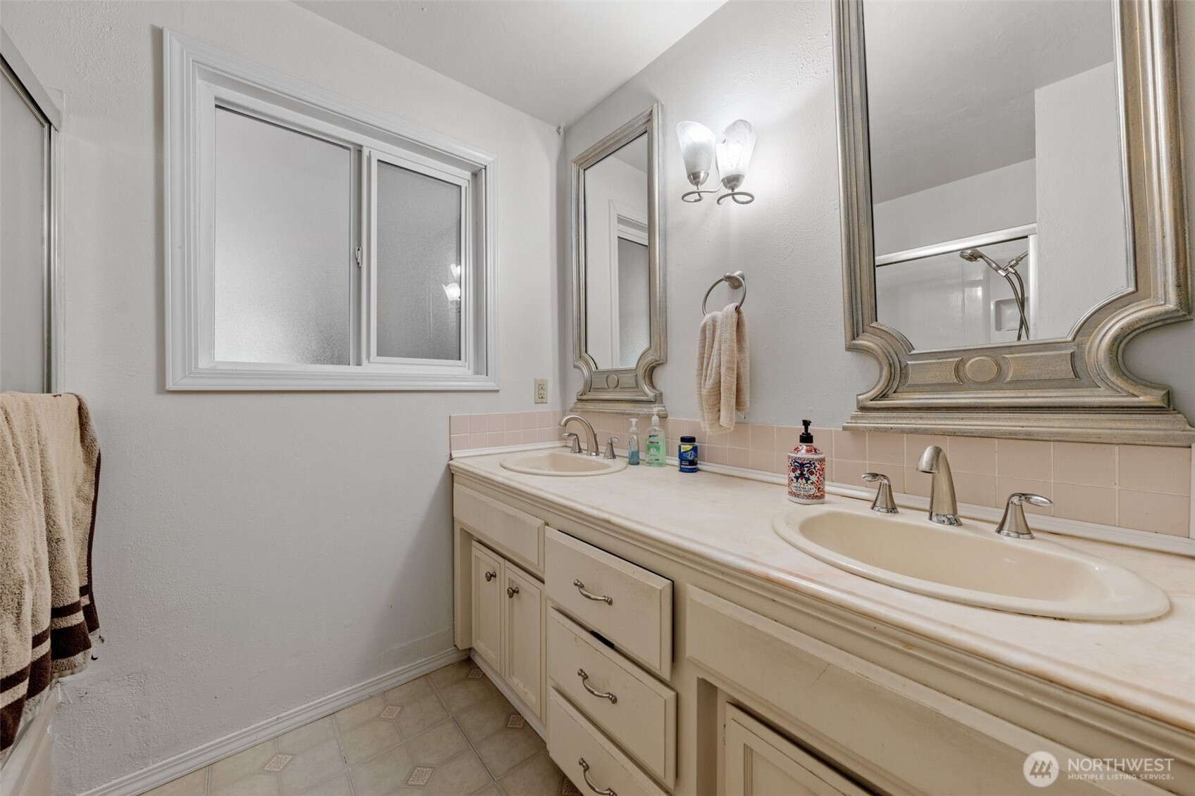 2118 160th Place Property Photo 10