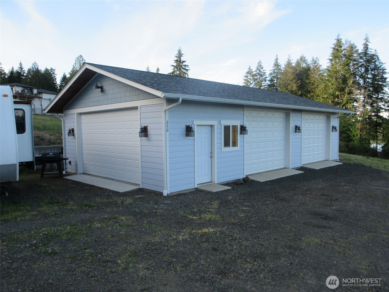 250 E Osprey Lane Property Photo 3