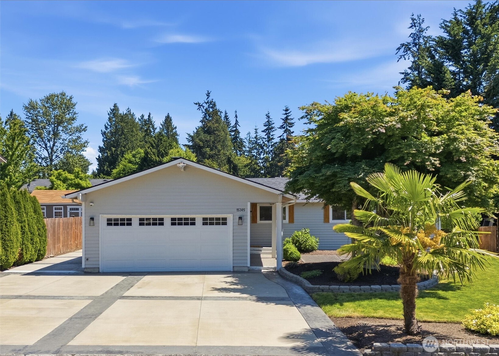 15305 47th Place Property Photo 1