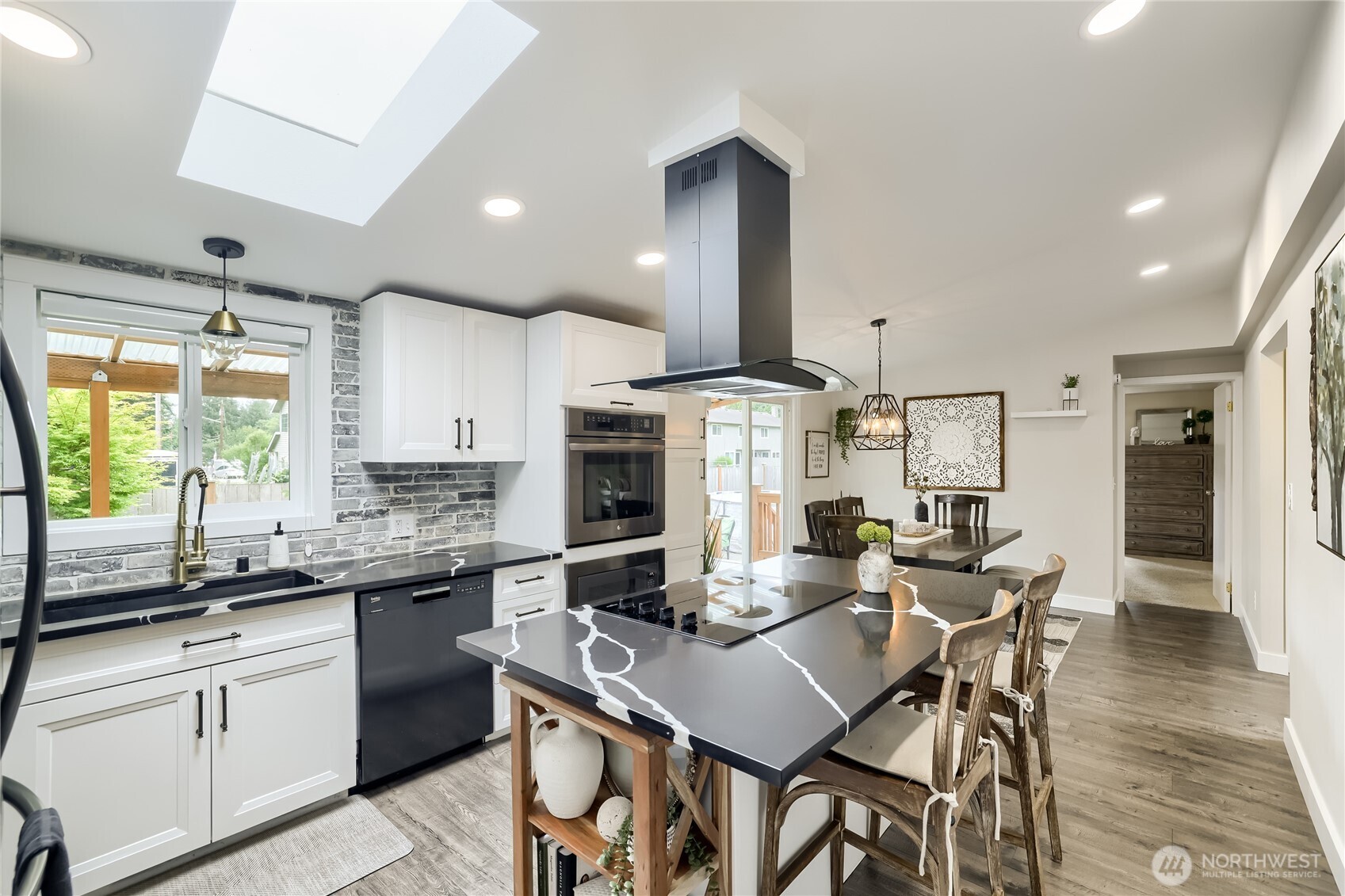 106 119th Street Property Photo 6