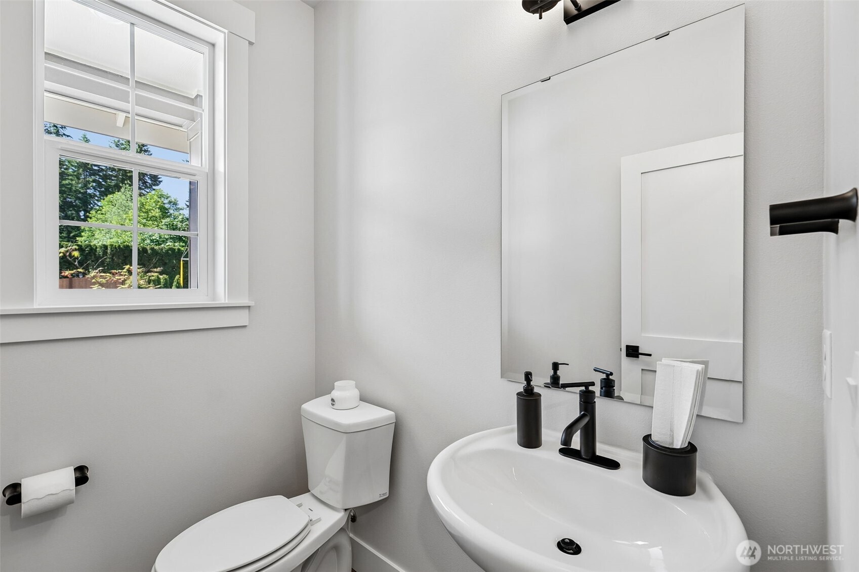 306 182nd Place Property Photo 13