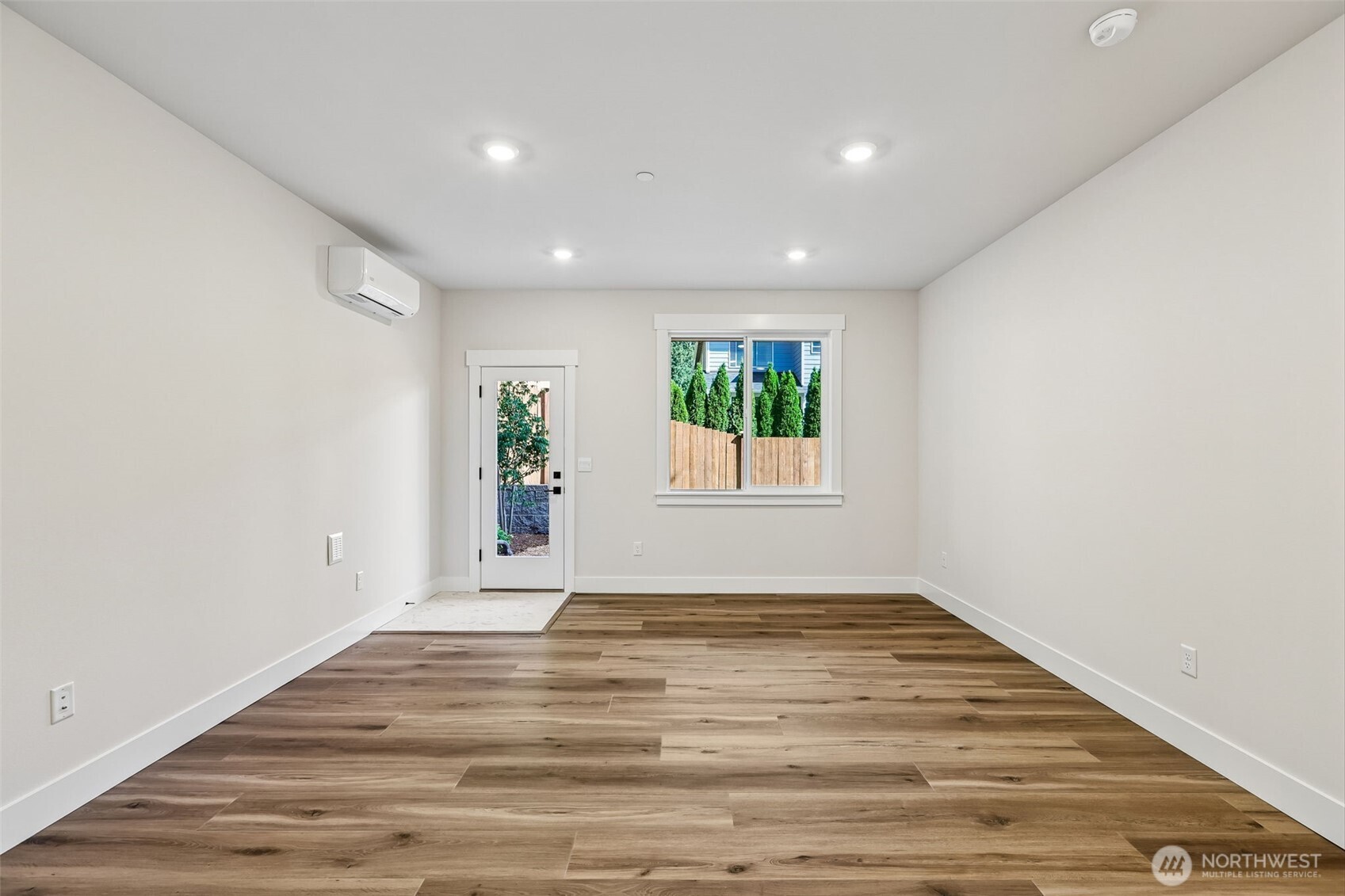 306 182nd Place Property Photo 14