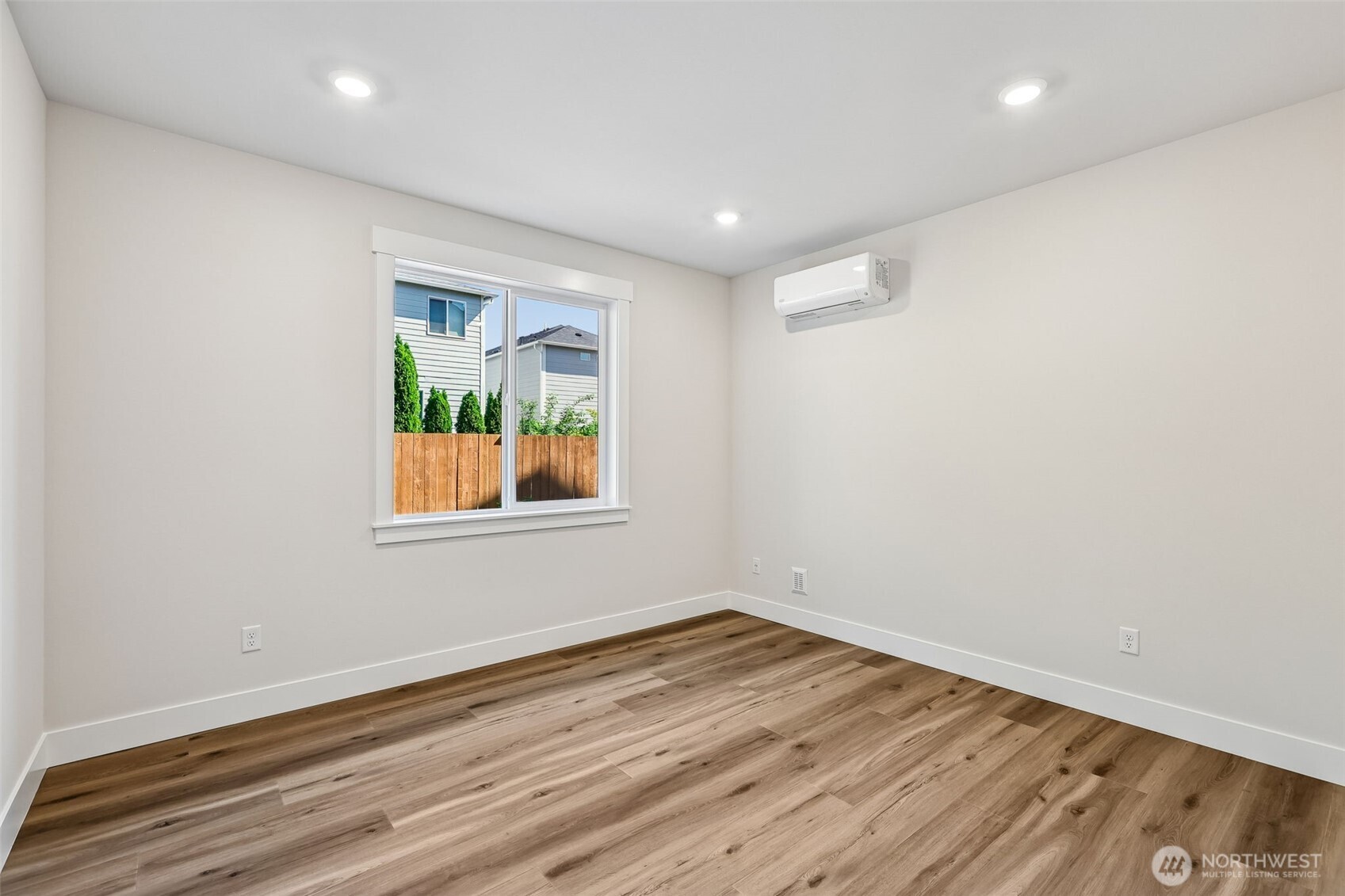 306 182nd Place Property Photo 16