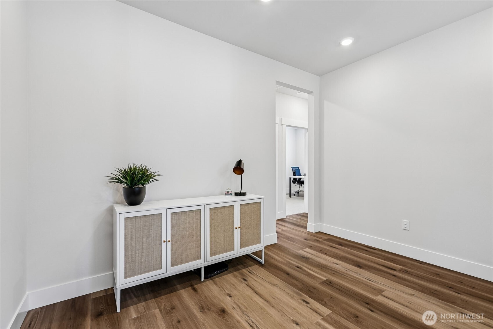 306 182nd Place Property Photo 19