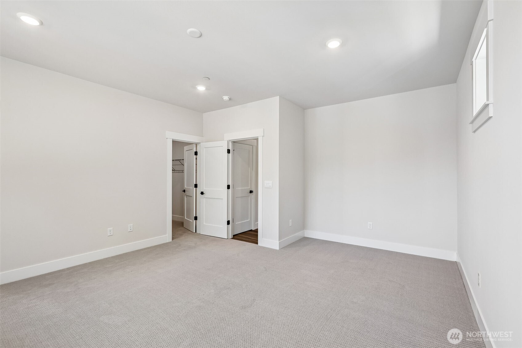 306 182nd Place Property Photo 25