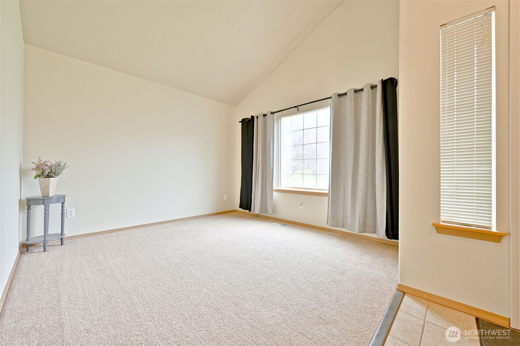 5721 208th St Ct E Property Photo 5