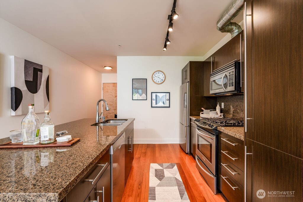 530 Broadway 311 Property Photo 9