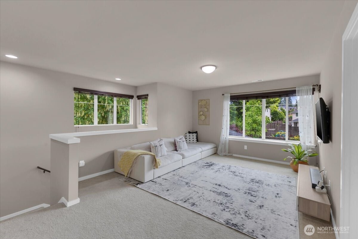 3907 168th Place Property Photo 14