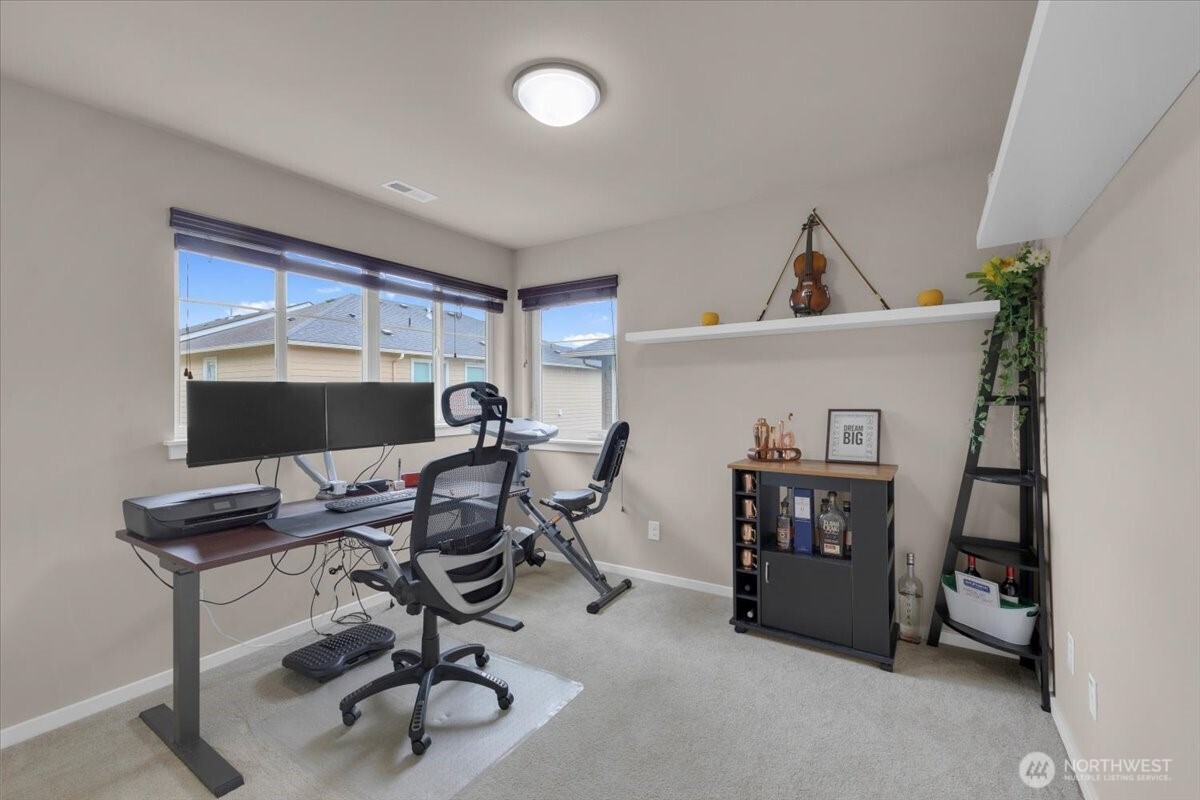 3907 168th Place Property Photo 17