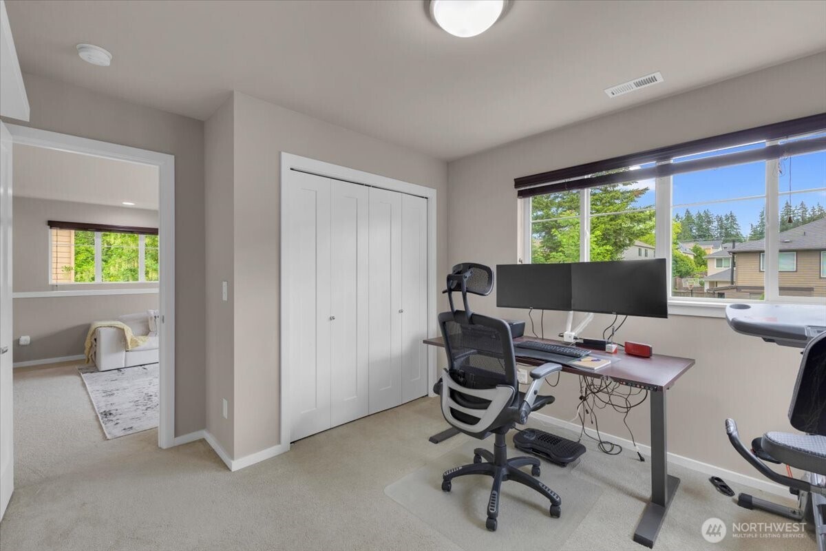 3907 168th Place Property Photo 18