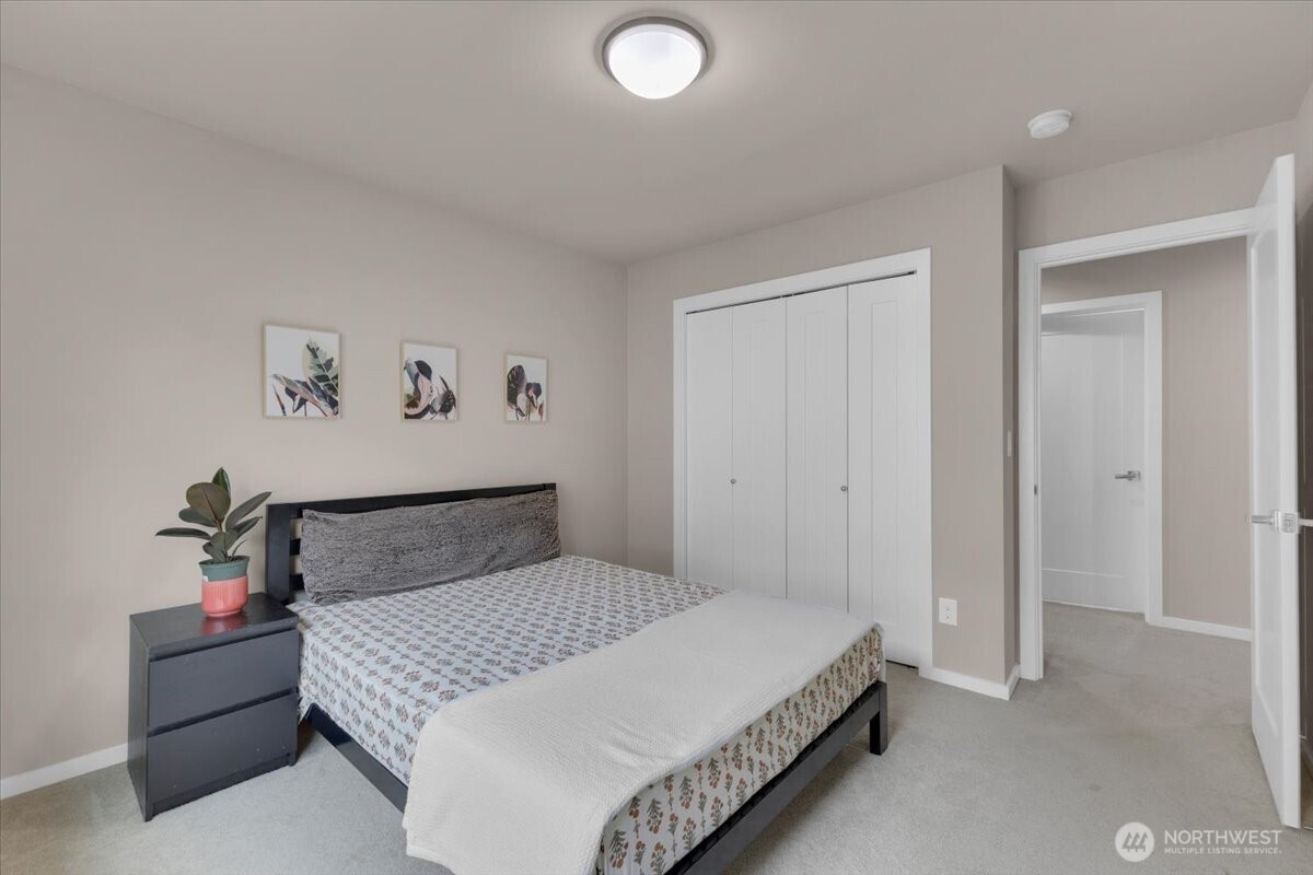 3907 168th Place Property Photo 24