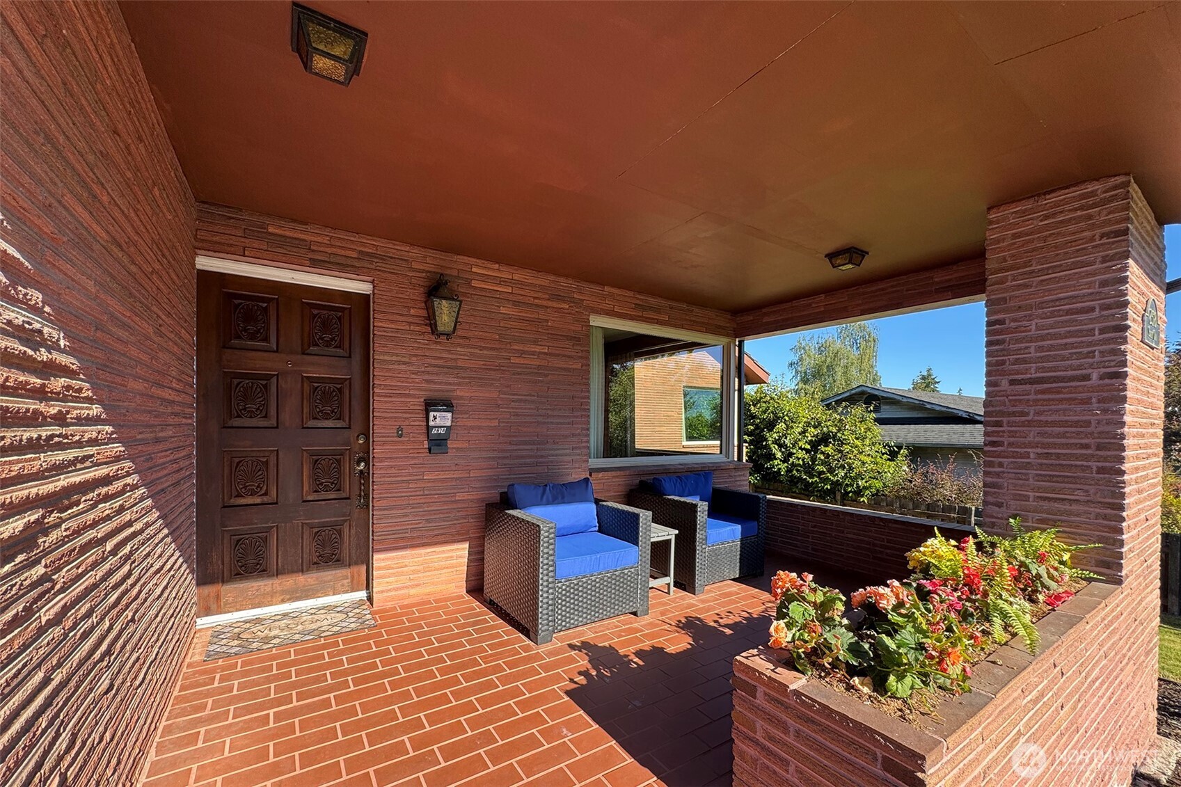 2518 S Oak Street Property Photo 4