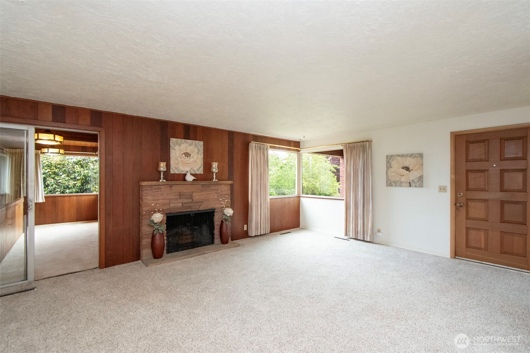 2518 S Oak Street Property Photo 6