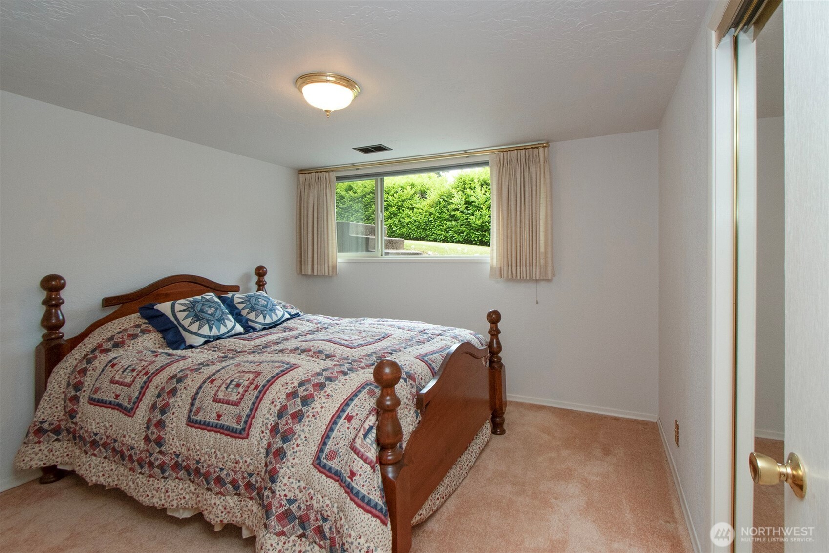 2518 S Oak Street Property Photo 21
