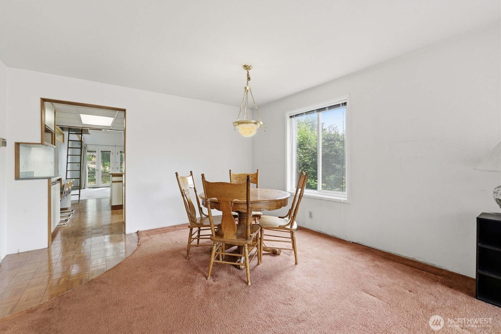 824 S 146th Street Property Photo 3
