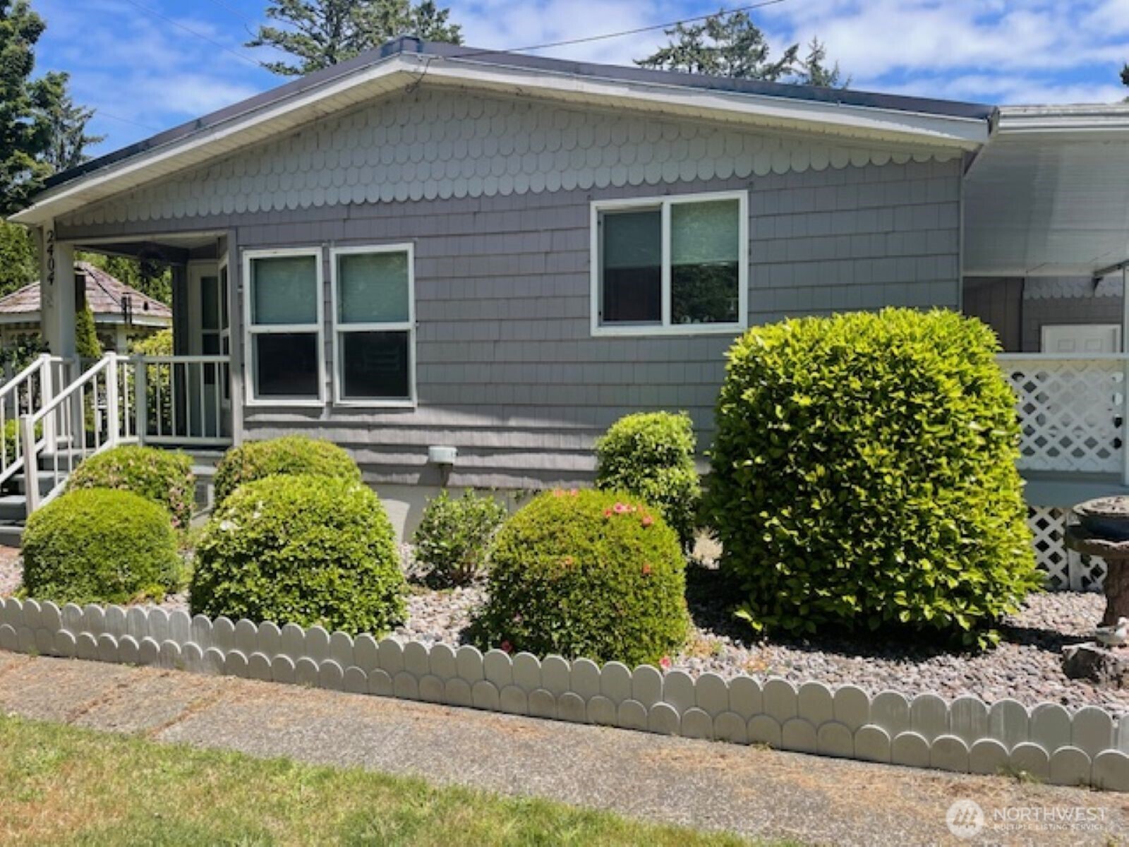 2404 Bay Avenue Property Photo 1