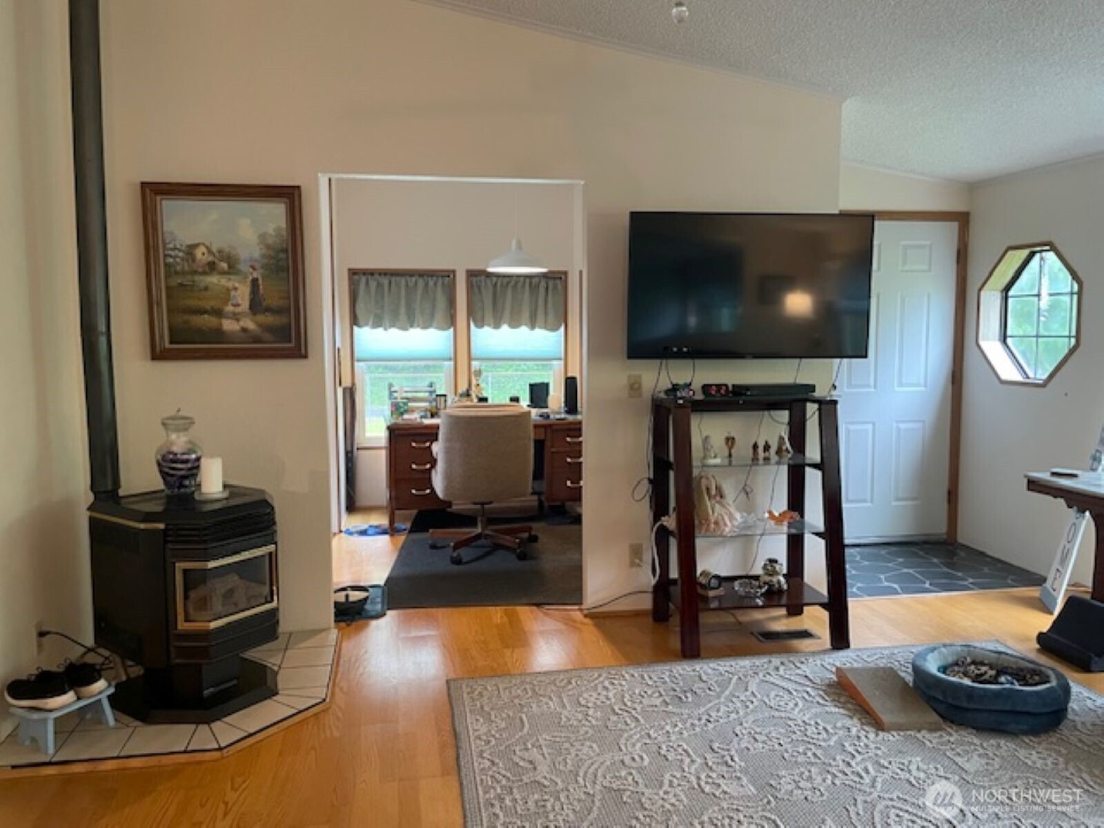 2404 Bay Avenue Property Photo 5