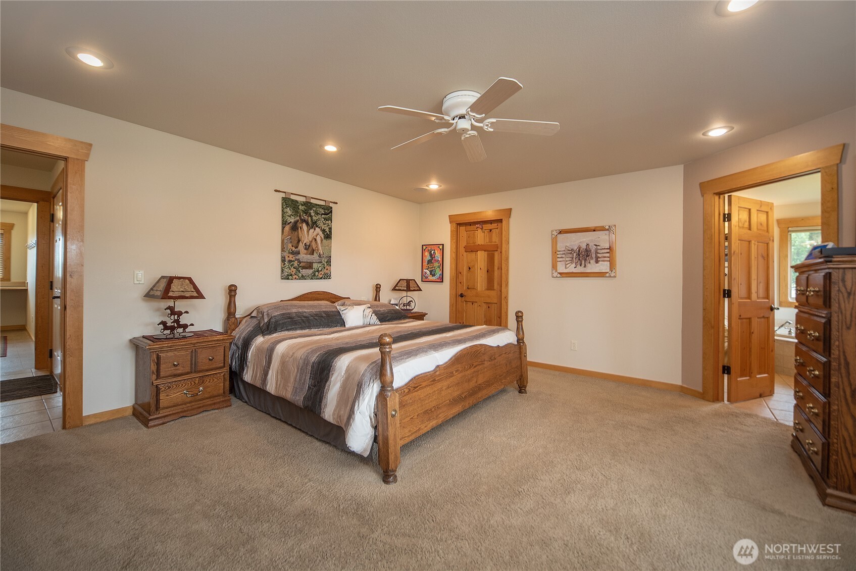 360 Double Creek Lane Property Photo 11