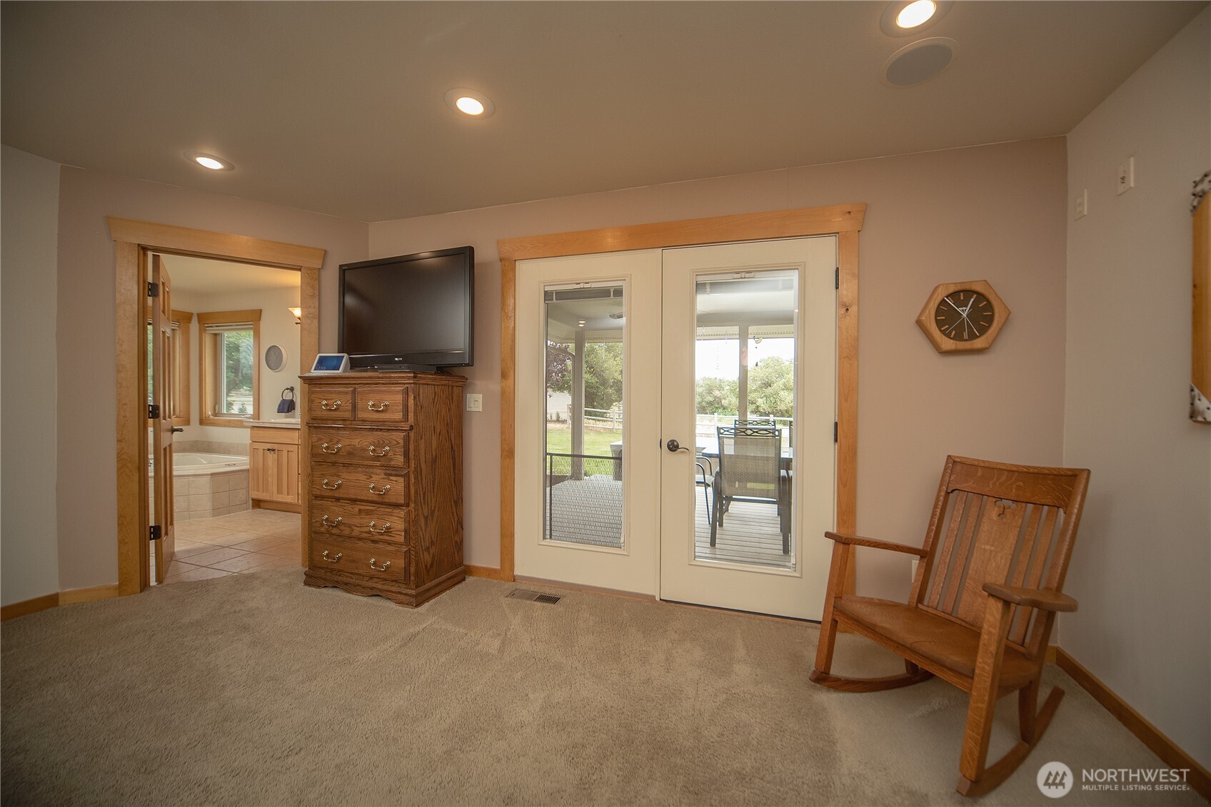 360 Double Creek Lane Property Photo 12