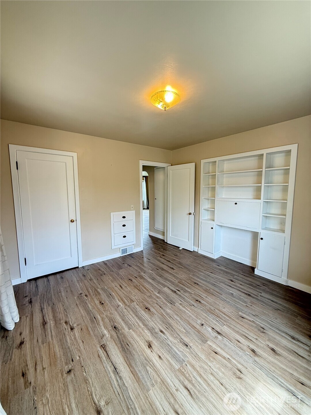 312 S Ash Street Property Photo 20