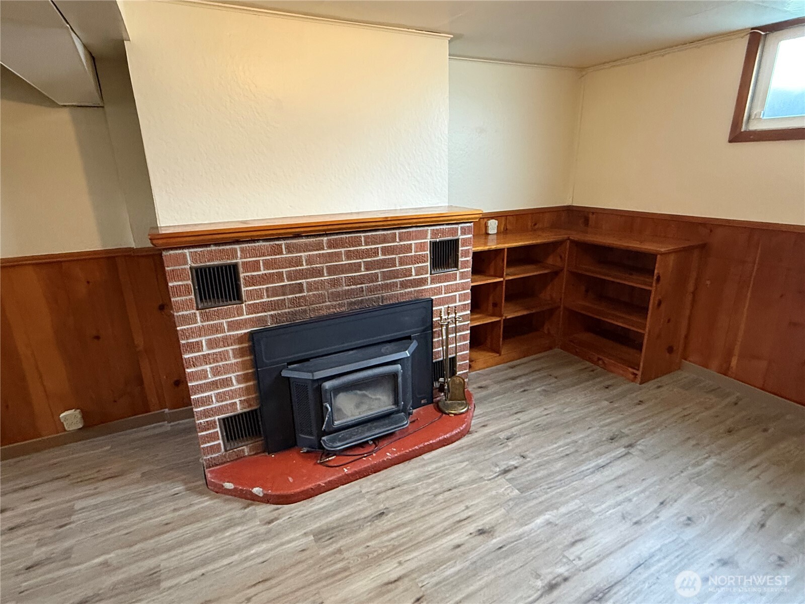312 S Ash Street Property Photo 28