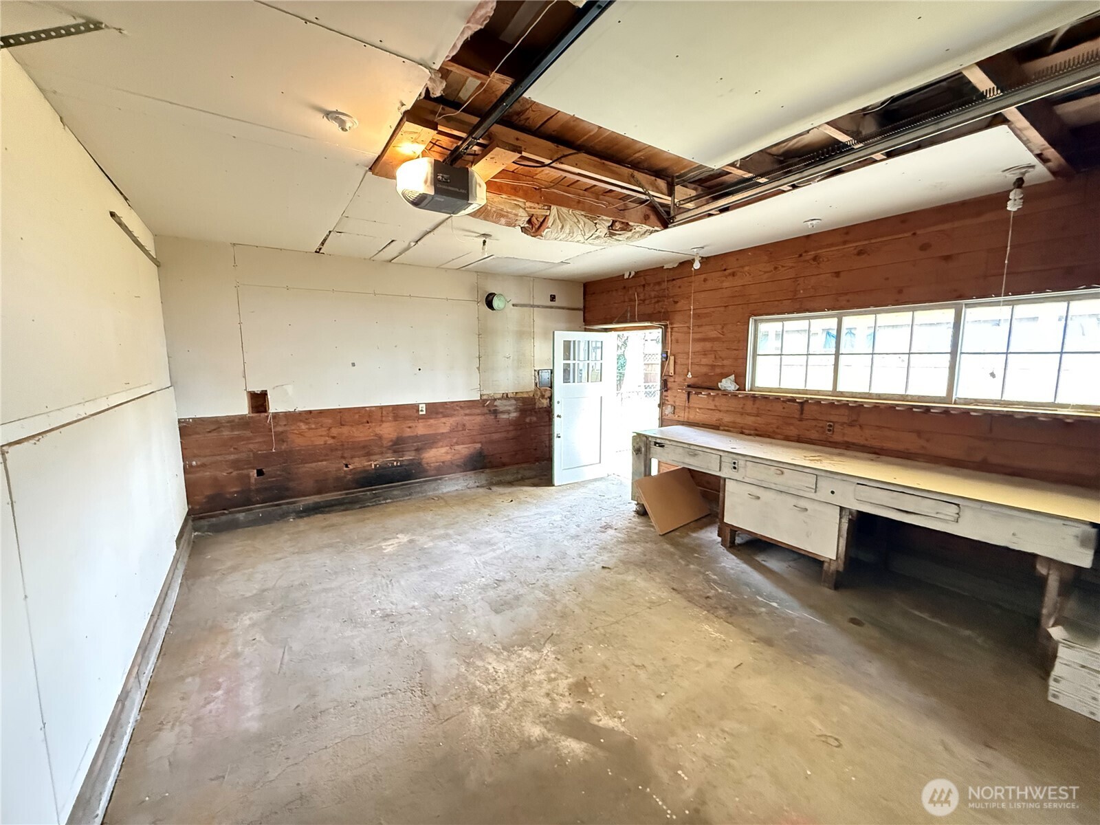 312 S Ash Street Property Photo 36