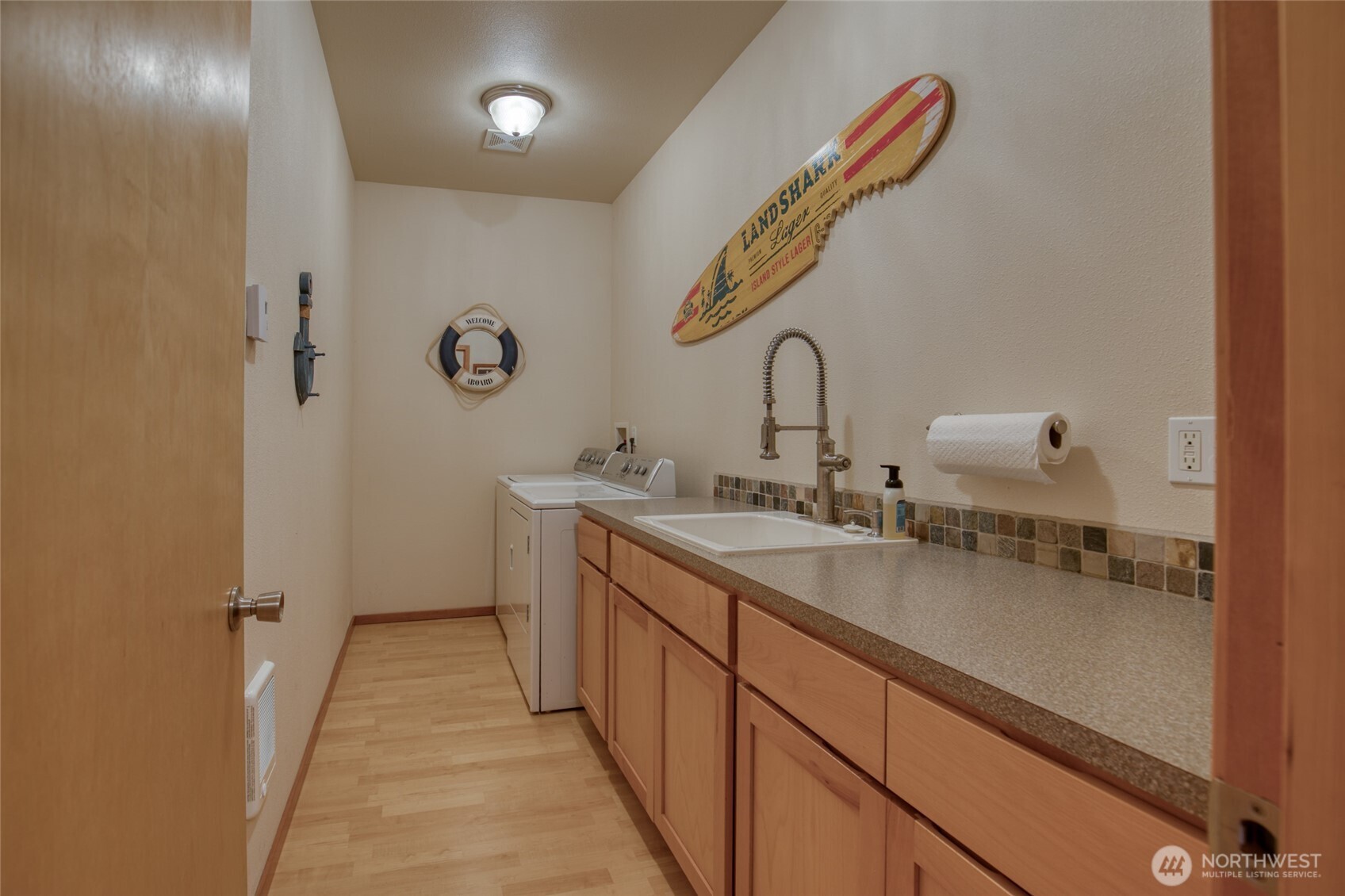 1003 S Sand Dune Avenue C Property Photo 18