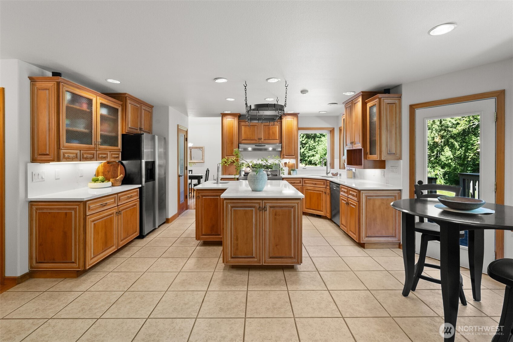 2705 Nw Sullivan Drive Property Photo 4