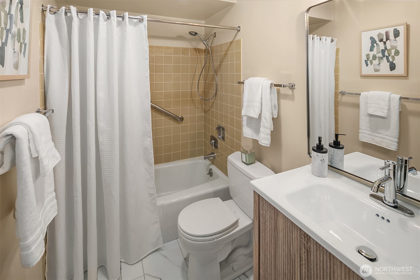 8001 Sand Point Way C47 Property Photo 16