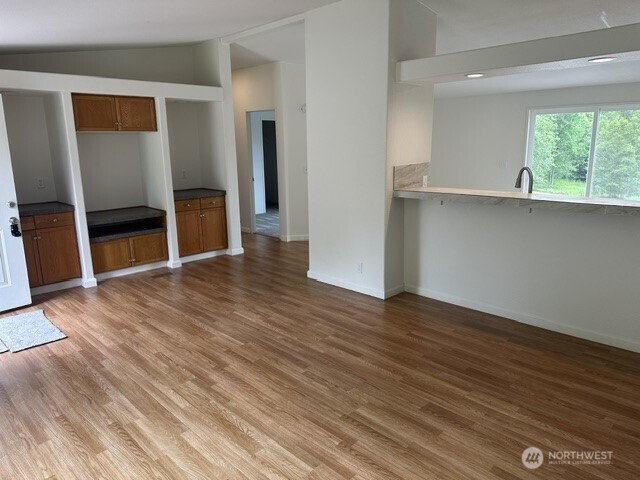257 Easy Street Property Photo 13
