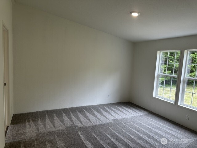 257 Easy Street Property Photo 18