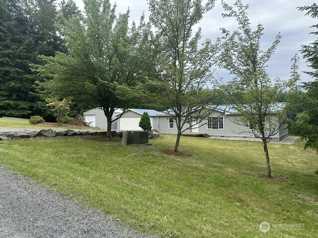 257 Easy Street Property Photo 31