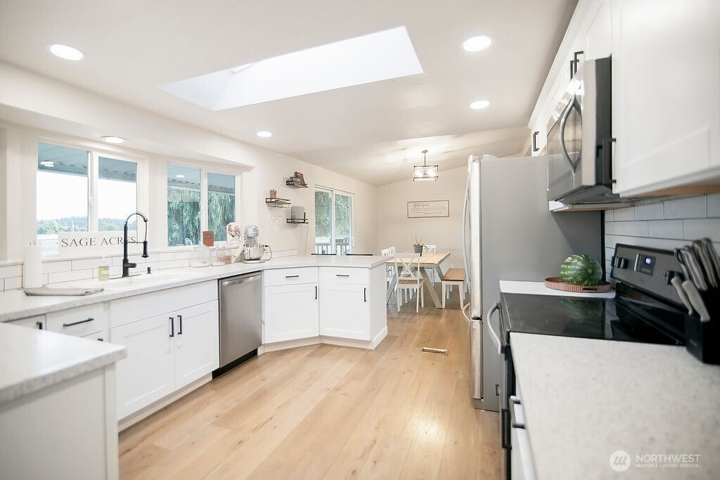 11845 School Land Road Property Photo 10